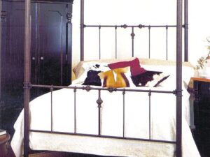 Cama de Hierro Tribu